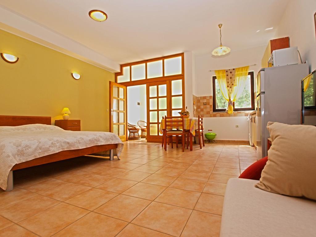 Apartments Milio 1105 Фажана Экстерьер фото